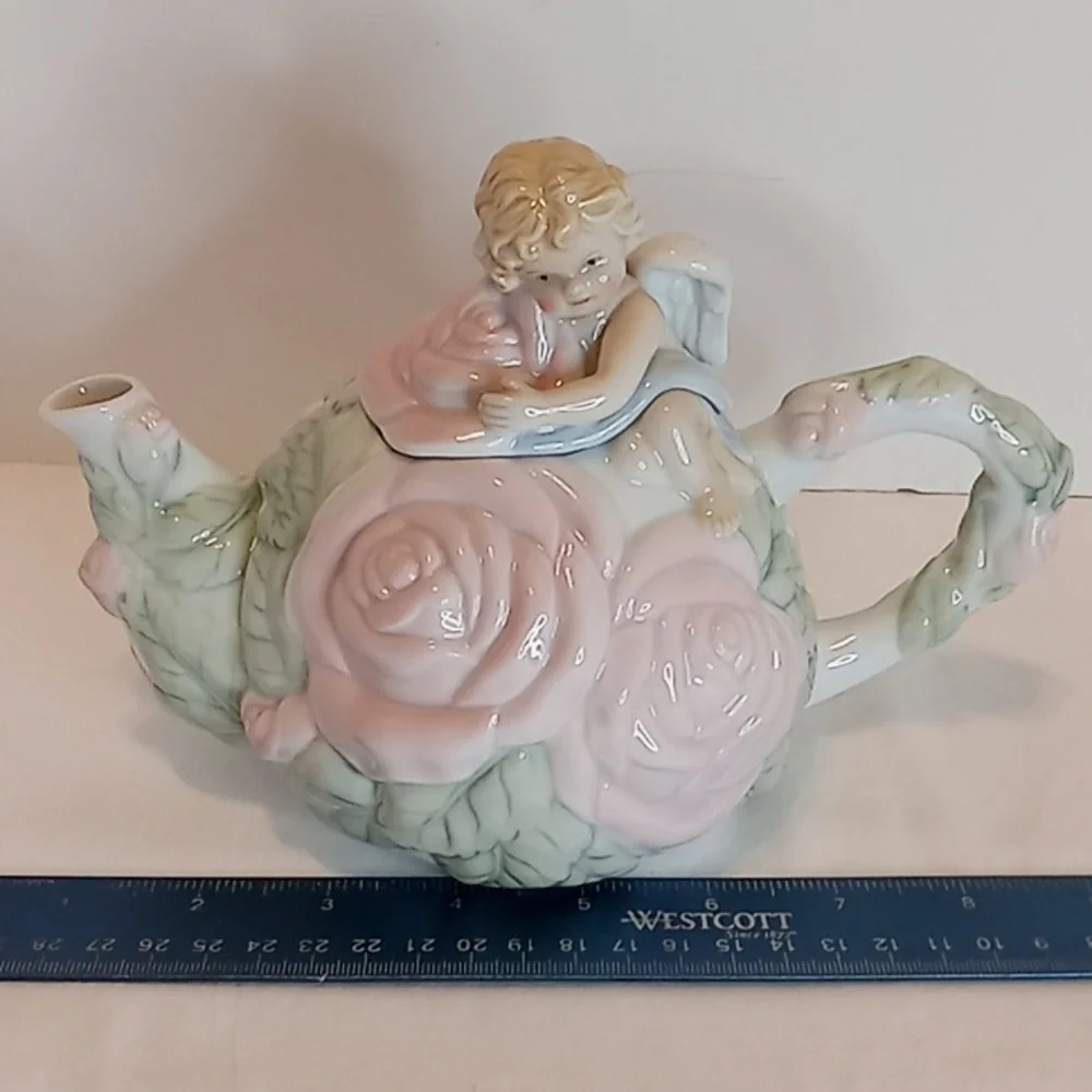 Avon vintage angel